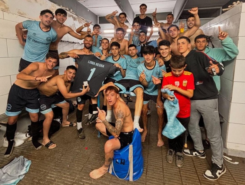 Ferro gan el clsico y en semifinales chocar con Racing